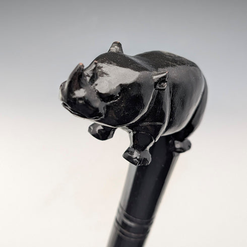 ヴィンテージ 極太ブラックシャフト ライノ彫刻ハンドル ステッキ 杖 83cm